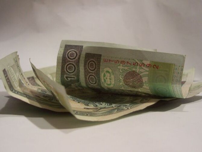 Ponad po�owa Polak�w jest przeciwna ponoszeniu koszt�w studiowania przez student�w uczelni publicznych, fot. sxc