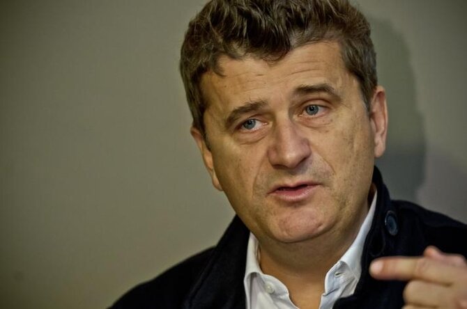 Palikot: Powinni�my podkrada�, kopiowa�, tak jak Chiny podkrada�y. (fot. PAP/Tomasz Gzell)