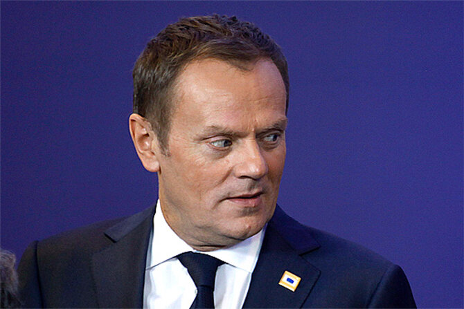 W kwestii podatku od kopalin Donald Tusk obstaje przy swoim (fot. EPA/OLIVIER POLET/PAP)