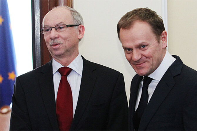 Janusz Lewandowski rozmawia� z Donaldem Tuskiem o bud�ecie UE (fot. PAP/Radek Pietruszka)