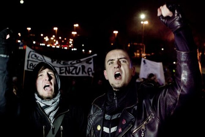 Polacy od ponad tygodnia protestuj� przeciwko przyst�pieniu Polski do umowy ACTA (fot. Maciej Kulczy�ski/PAP)
