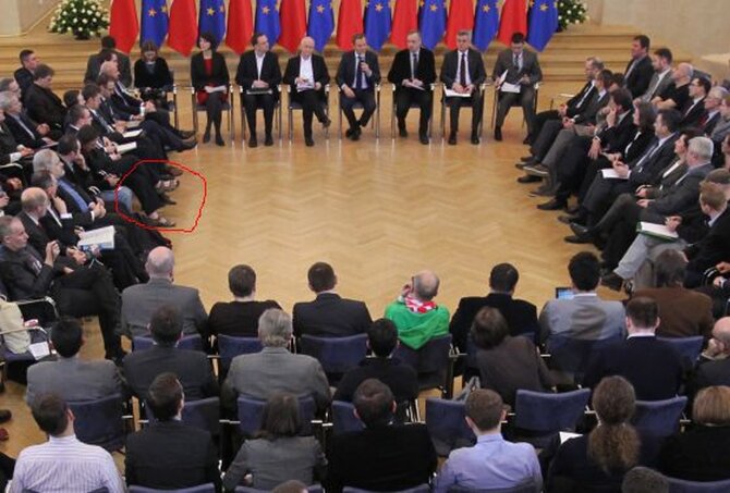 Olafowi Wojakowi mr�z jest niestraszny - najwa�niejsze to zablokowa� ACTA (fot. PAP/Radek Pietruszka)