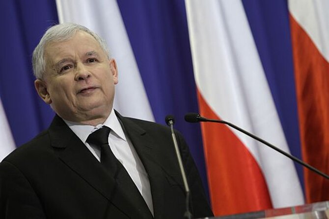 Kaczy�ski: policja nie potrafi�a przej�� metod SB. Tamci byli skuteczni
