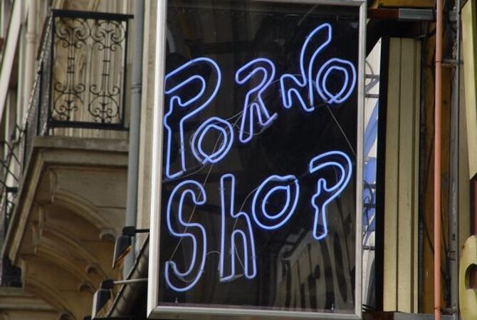 M�czy�ni napadli na sex shop, by ukra�� dmuchan� lalk� (fot. sxc.hu)