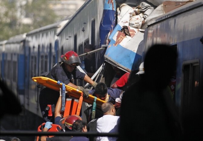 W wypadku poci�gu do kt�rego dosz�o w Buenos Aires rannych zosta�o 340 os�b (fot. ENRIQUE MARCARIAN/REUTERS)