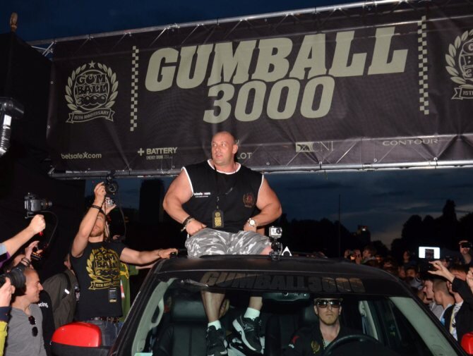 Gumball 3000: Hardkorowy Koksu mia� wypadek w Rydze