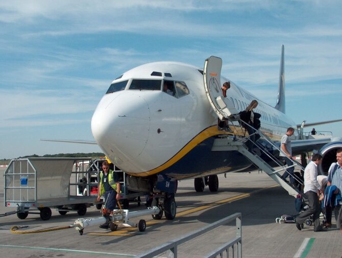 Kilkunastu turystĂłw nie wyleciaĹo z Modlina do Dublina na pokĹadzie samolotu Ryanair (fot. materiaĹy prasowe) 