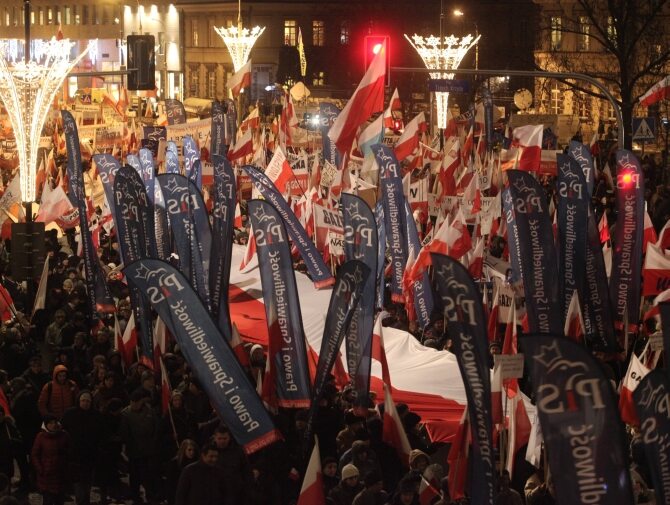 Marsz NiepodlegĹoĹci i WolnoĹci organizowany przez PiS, fot. TOMASZ OZDOBA / Newspix.pl  