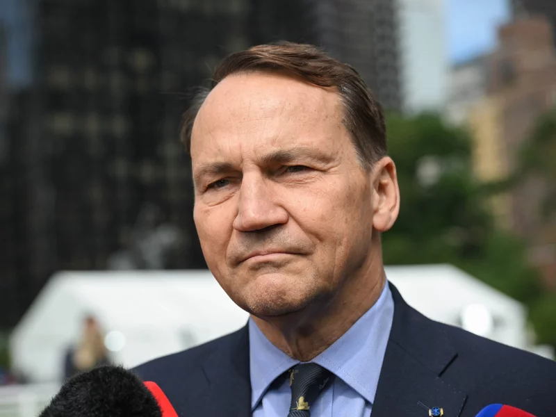 Szykuje się przełom w relacjach z Białorusią? Sikorski: „Polska zawsze pierwsza do zgody”