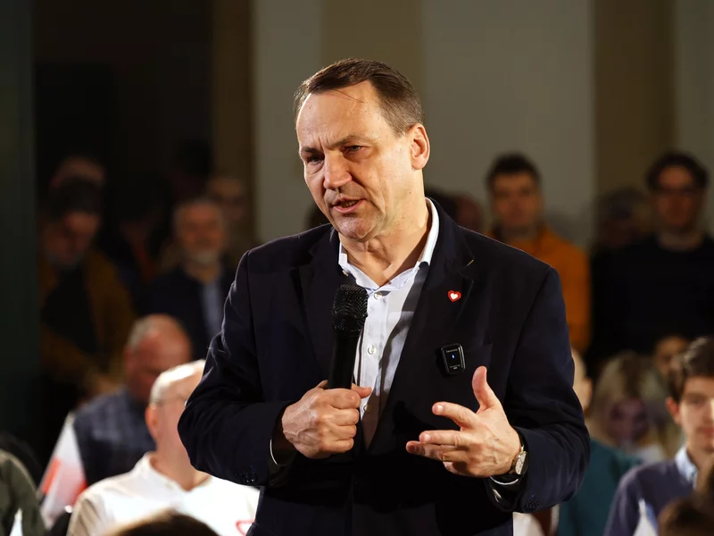 Sikorski przypomniał dawne słowa Trumpa. „Miałem inną definicję”