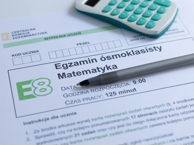 Nauczyciel grzmi ws. ważnego egzaminu. „Nie pokazuje prawdy, oszukuje uczniów i rodziców”