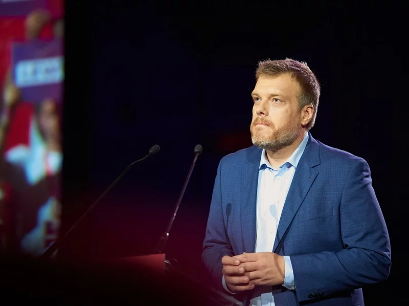 Wpuściła Zandberga, straciła pracę. „Sytuacja nie jest fajna”