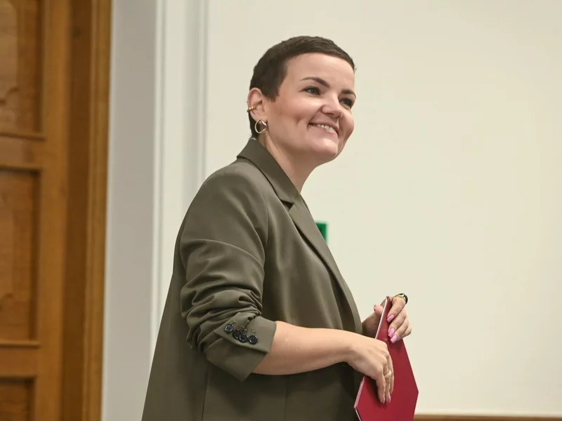 „Artyści przechlali całą karierę”. Ministra zareagowała na słowa gwiazdy disco-polo