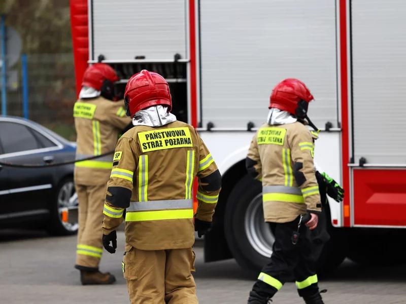 Trójmiasto walczy z pożarem. Ewakuowano 60 osób