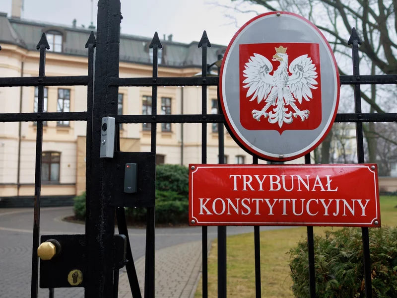 Nawrocki udaje się poza Polskę z wizytą, co z sędzią TK? „Prezydent ma wręcz obowiązek”