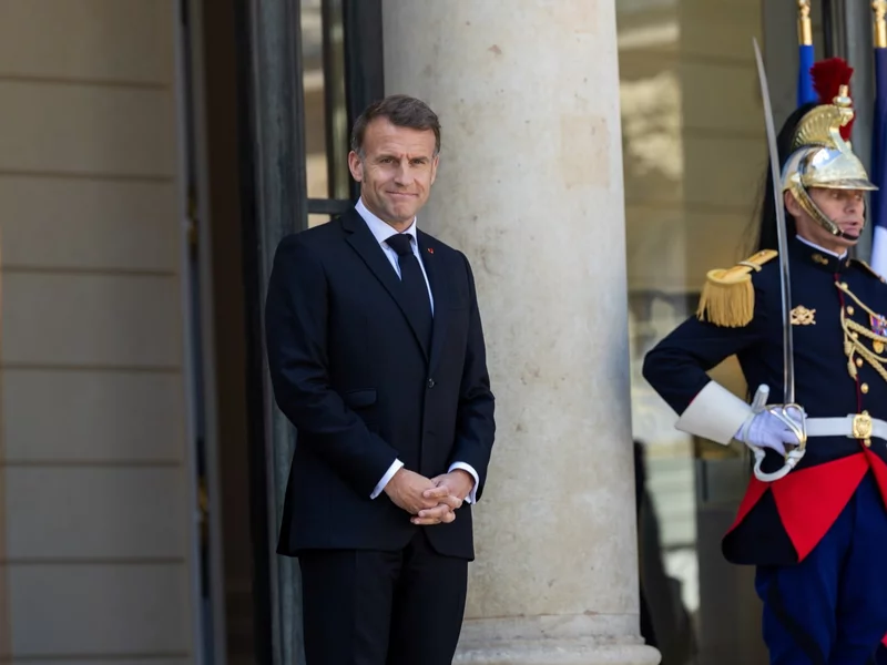 Macron nie przyjedzie do Warszawy. Z Tuskiem spotka się gdzie indziej