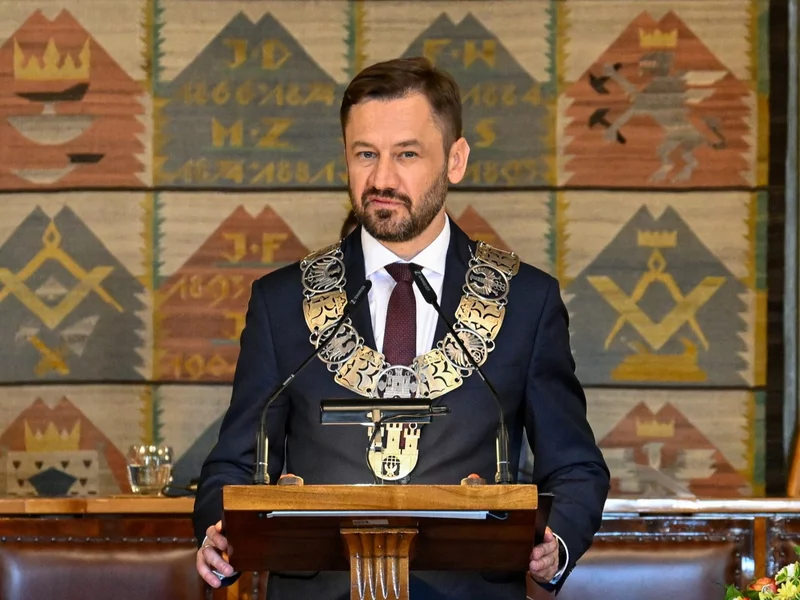 Bojkot sesji w Krakowie chwilę przed referendum. Radny PiS: Zachowali się jak typowi tchórze
