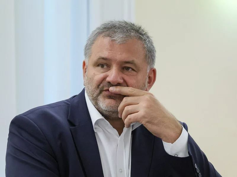 Kłopoty polityków PiS. Macierewicz z zarzutami, Żurek chce zatrzymania Wosia