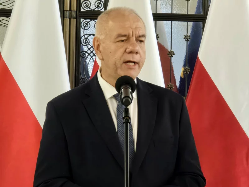 PiS ma kolejne stowarzyszenie. Prezes Sasin wspiera Czarnka