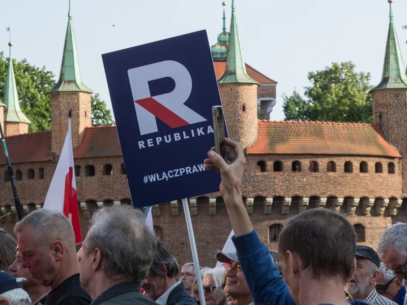 Zwrot w sprawie gróźb wobec TV Republika. Sąd uchylił decyzję prokuratury