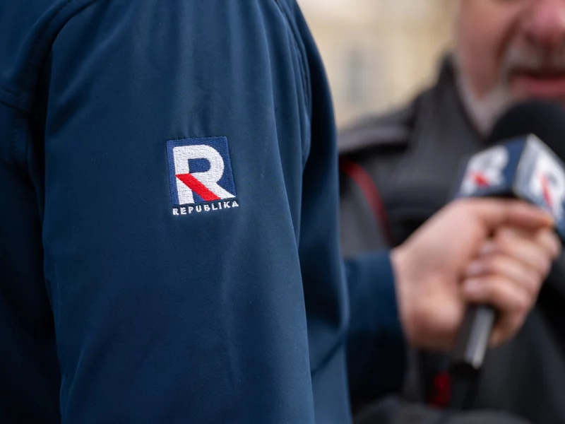 Pracownik TV Republika narzeka na pieniądze. „Wydawało się, iż niżej się nie da zejść, ale mamy to”