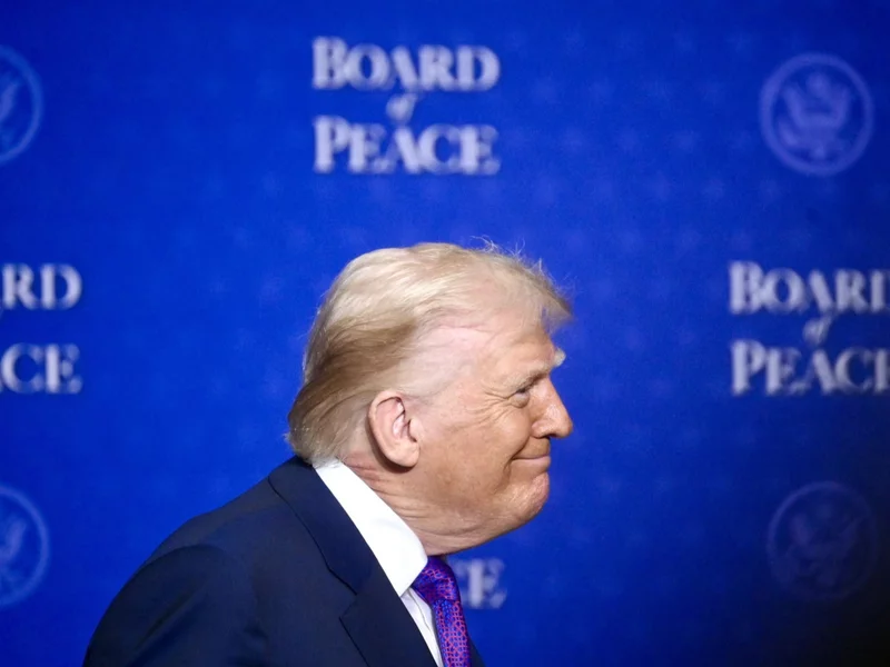 Jak przebiegało pierwsze posiedzenie Rady Pokoju? Trump kazał wstać kilku przywódcom