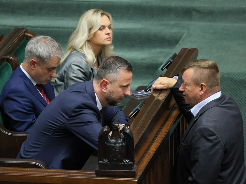 Wrze po wecie Nawrockiego. MEN grzmi: Siewca destrukcji