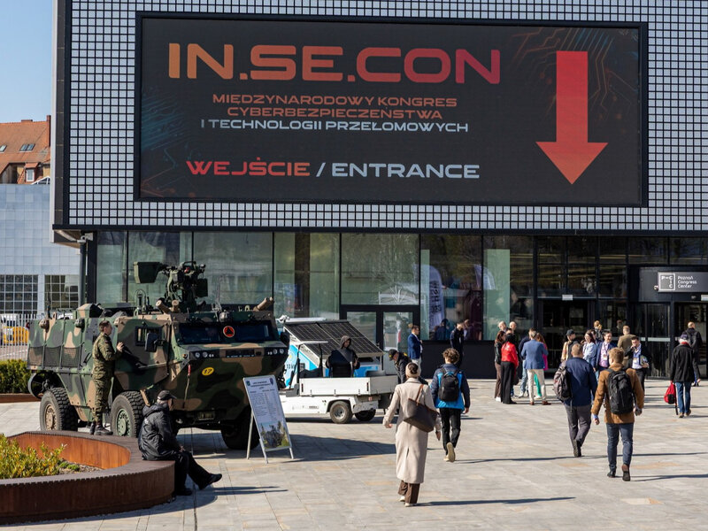 Generał o nowej fali ataków w Polsce. „Naszym największym utrapieniem jest cisza”