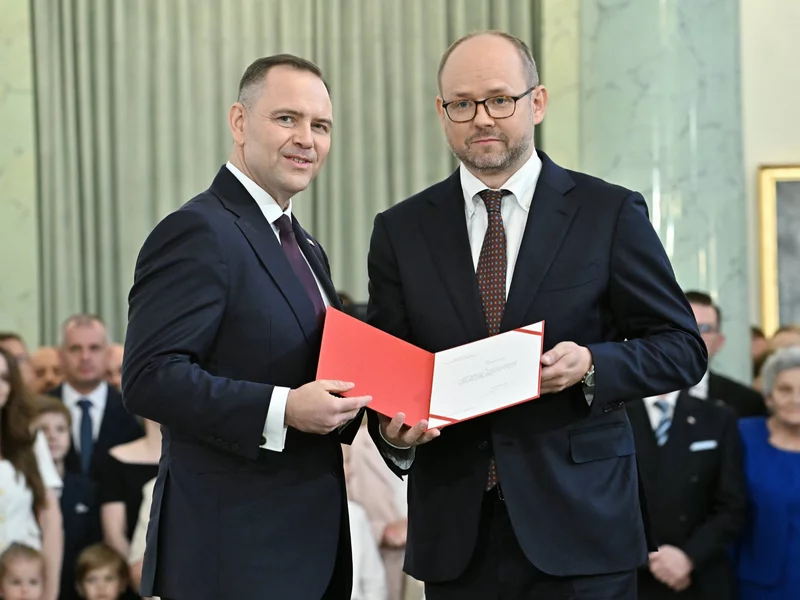 Francja rozszerza parasol atomowy na Polskę. „To nie może konkurować z gwarancjami USA”