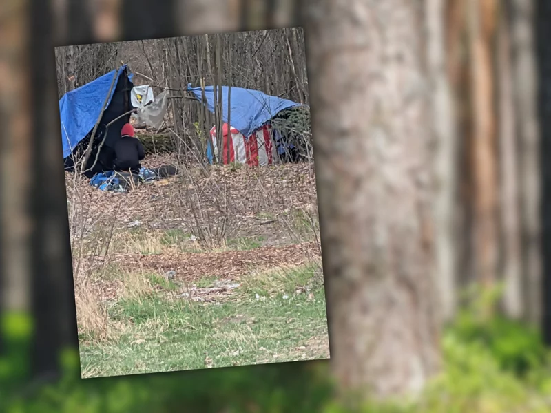 „Koczowisko imigrantów” pod Warszawą? Strach wśród mieszkańców