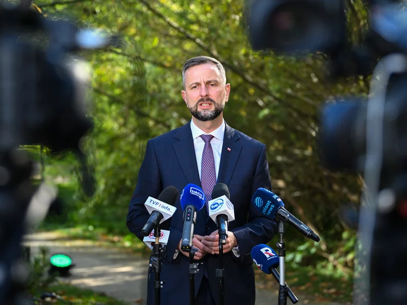 Atak na lokomotywę przy polskiej granicy. szef smerfowej brygady: sytuacja jest poważna