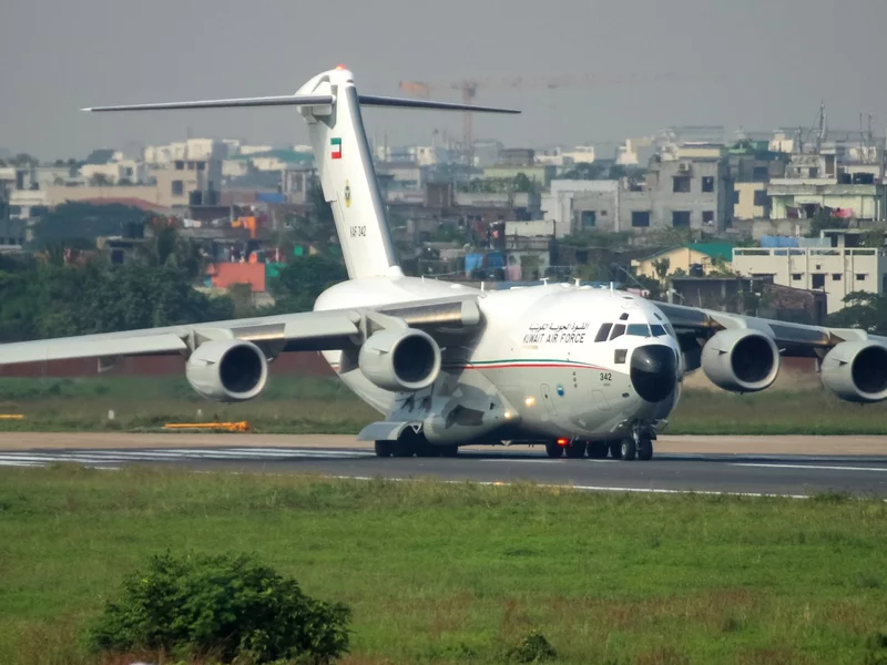 Tajemnicze loty do Polski. Nietypowa trasa wojskowego giganta