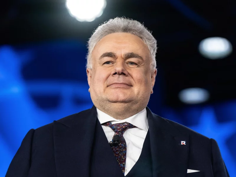 Napięcie wokół interwencji policji u Sakiewicza. „Ubeckie metody”