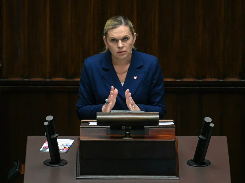 Termin wakacji zostanie przesunięty? Akcja Uczniowska reaguje. „Na kredyt”