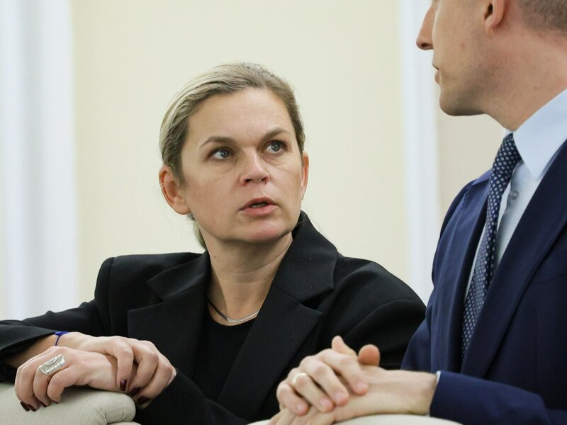 Masowe rezygnacje z nowego przedmiotu. Akcja Uczniowska uderza w MEN: Klęska Nowackiej