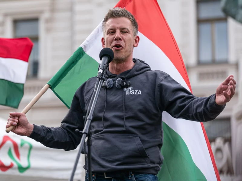 Chcieli zinfiltrować węgierską opozycję. Poszkodowani mają problem, kim jest tajemniczy agent?