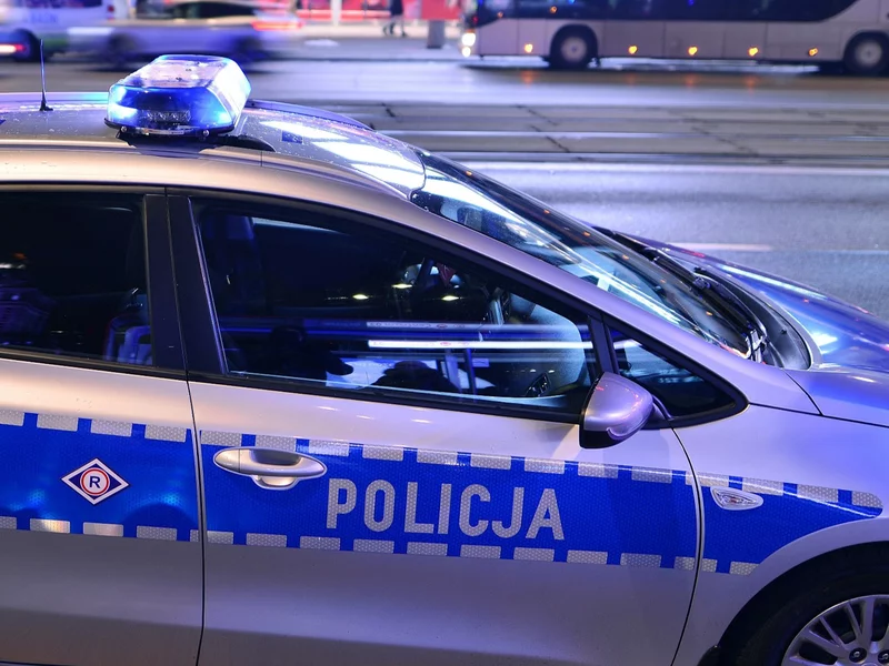 Tragiczna śmierć polskiego policjanta. Strzał padł ze służbowej broni