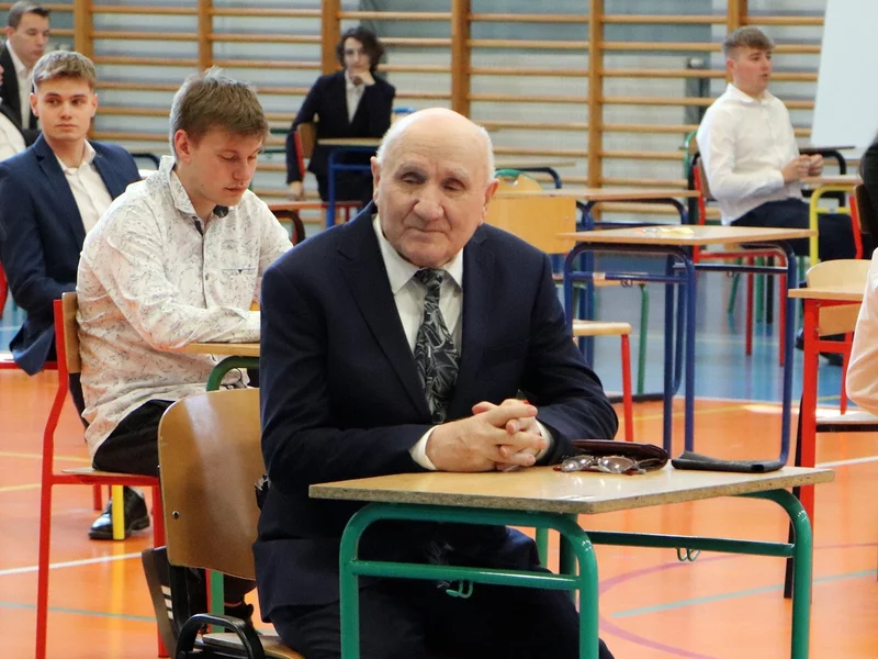 Najstarszy maturzysta w Polsce ponownie podszedł do egzaminu. Ujawnił kulisy nauki