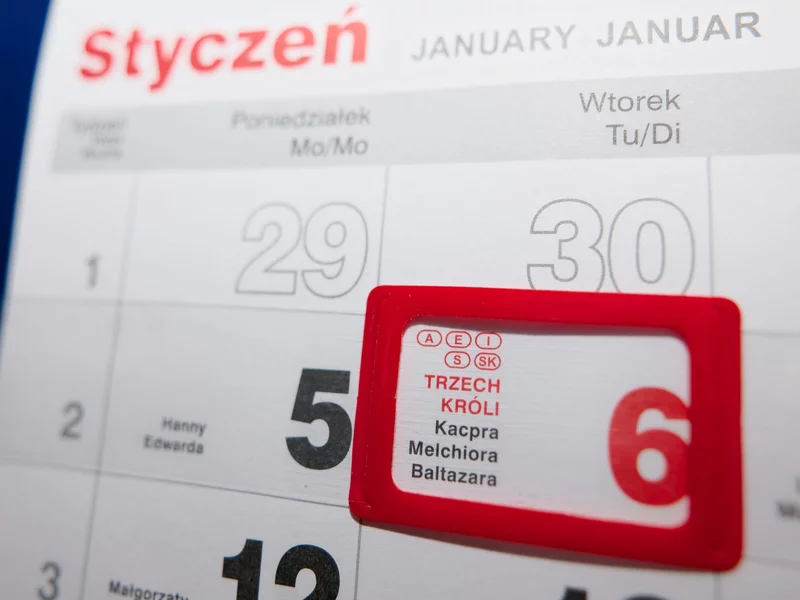 W święto Trzech Króli Trzeba iść do Kościoła? Wyjaśniamy co trzeba napisać na drzwiach