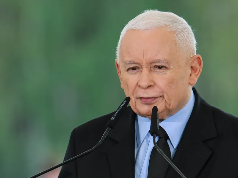 Powrót głośnej sprawy „dwóch wież”. Kaczyński otrz