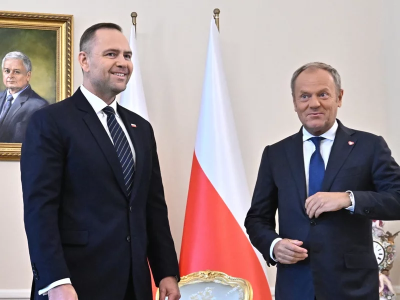 Rok Nawrockiego. PiS na krawędzi rozpadu i pasmo burz w koalicji