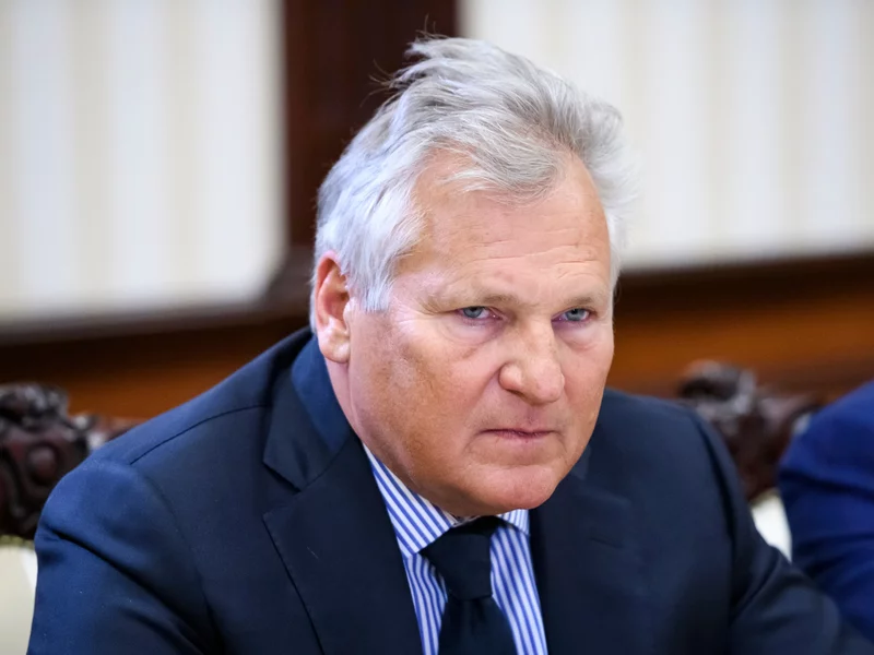 Kwaśniewski o niewykorzystanych szansach Tuska i Nawrockiego. „Sami się osłabiamy”