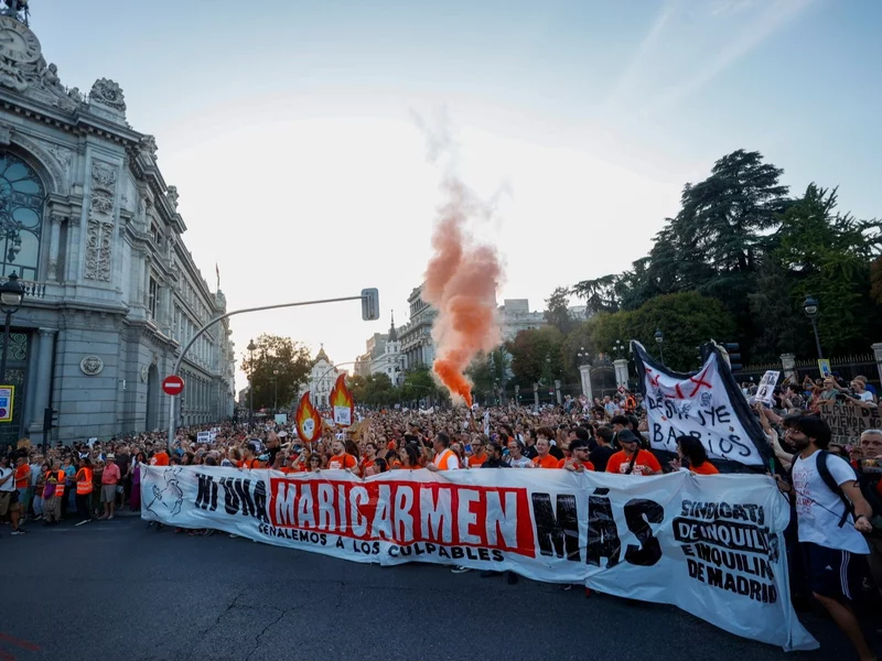 Tysiące Hiszpanów wyszły na ulice. „Możesz być następną Maricarmen”