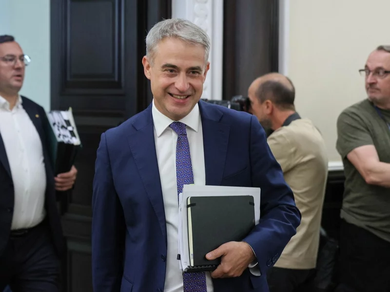 Gawkowski nie odpuszcza nowego podatku. „W rządzie są obawy o relacje z USA”