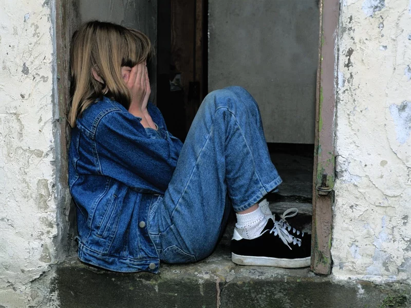 Mówią o nich: „Niewidzialni Polacy”. „System produkuje bezdomnych 20-latków”