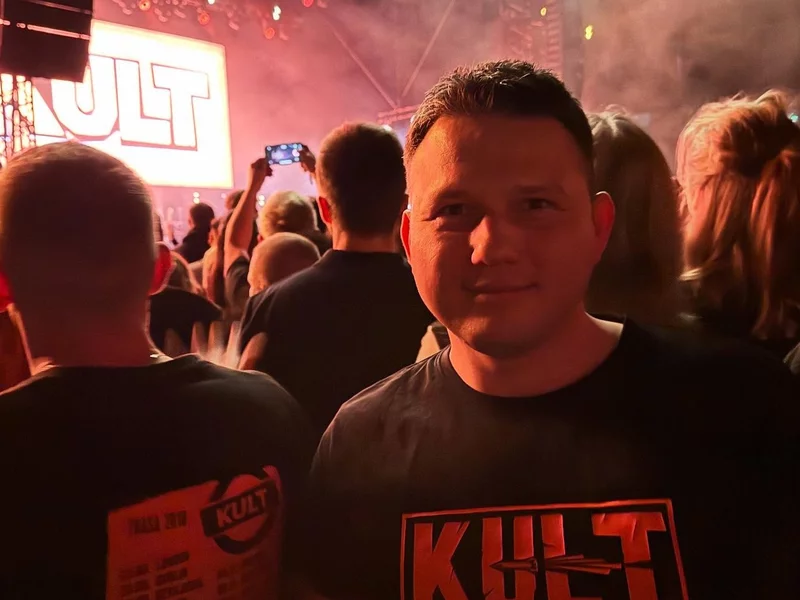 Mentzen na koncercie znanego zespołu. Tak potraktowali go fani