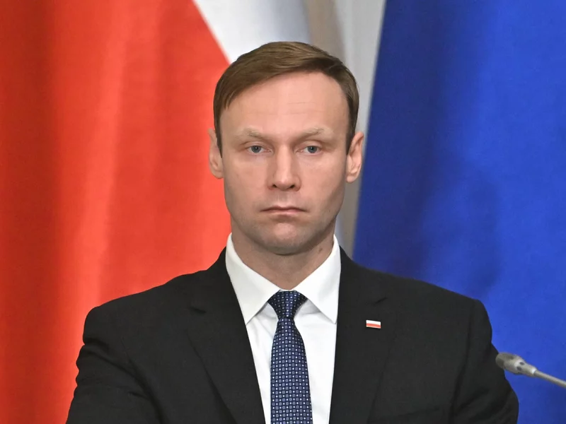 Mastalerek o przykryciu problemów rządu: Tusk powinien wysłać kwiaty Kaczyńskiemu