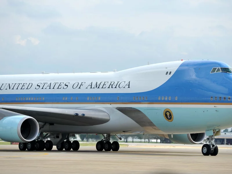 Tajemnicza scena pod Air Force One. Tak wygląda współczesna wojna wywiadów