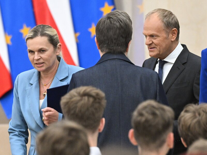 Poseł chce „prześwietlić” pracowników MEN. Nowacka: To wariactwo