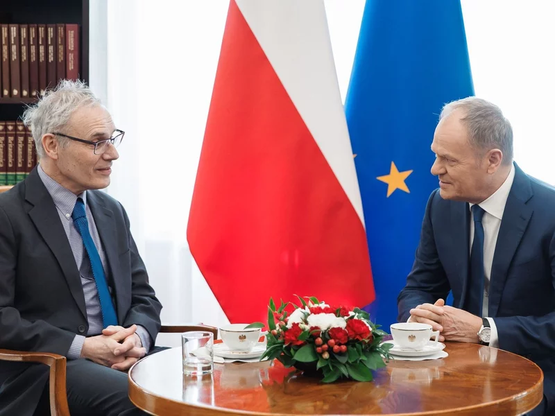 Spotkał się z Donaldem Tuskiem. Oświadczył, że chce być Polakiem